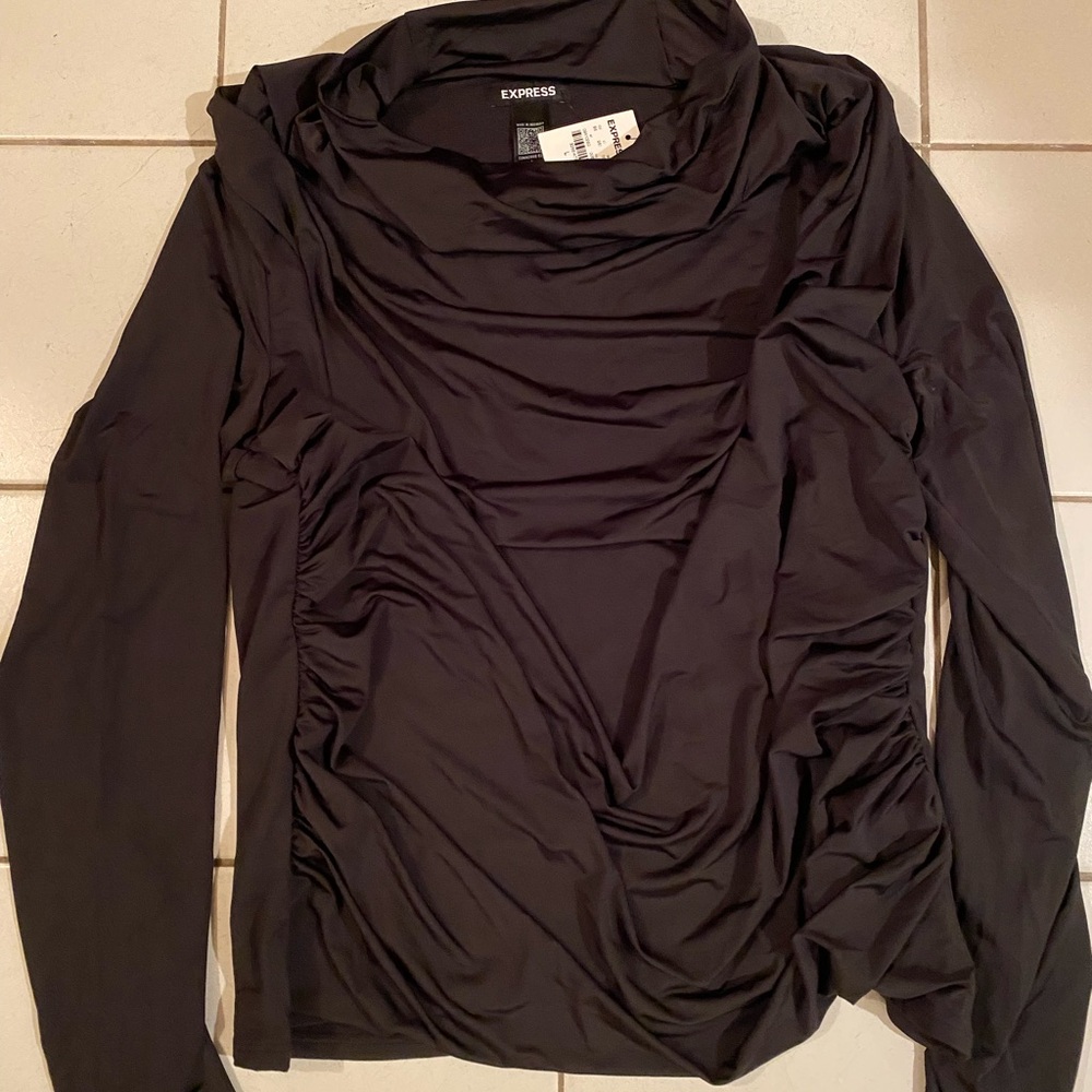 Women ruffle top